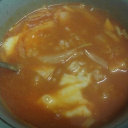 スープ多すぎでした(^_^;)
これがしたくてキムチ鍋を作りました。
チーズがとろけておいしかたです♥
ごち様<(_ _)>